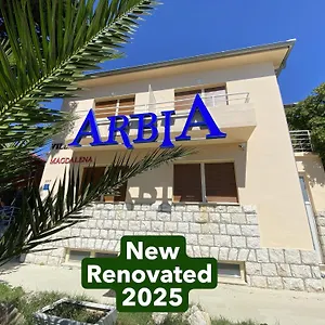 Hotel Arbia - Magdalena By The